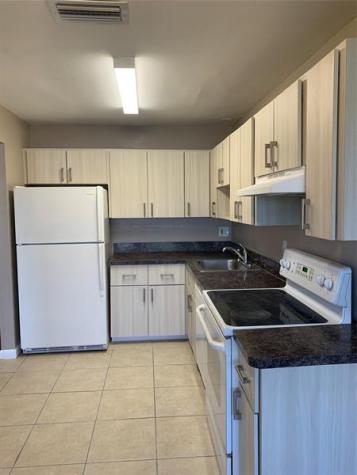 312 NW 106th Te Pembroke Pines FL 33026