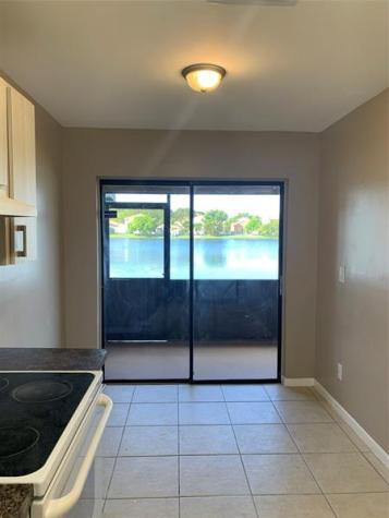 312 NW 106th Te Pembroke Pines FL 33026
