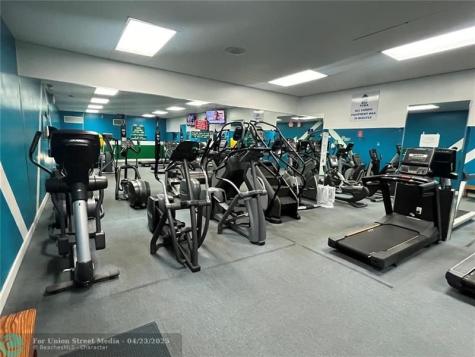 2900 NW 42nd Avenue Coconut Creek FL 33066