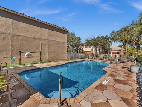 1449 Banyan Circle Pompano Beach FL 33069
