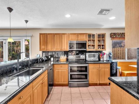 1449 Banyan Circle Pompano Beach FL 33069
