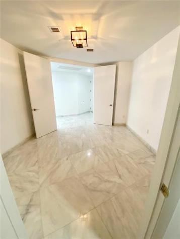 16001 Collins Avenue Sunny Isles Beach FL 33160
