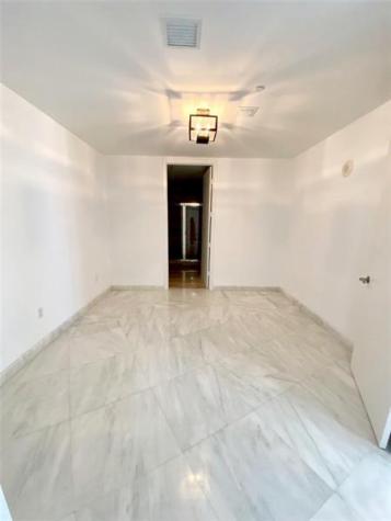 16001 Collins Avenue Sunny Isles Beach FL 33160