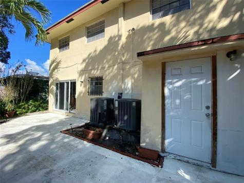 310 SW 11th Court Fort Lauderdale FL 33315