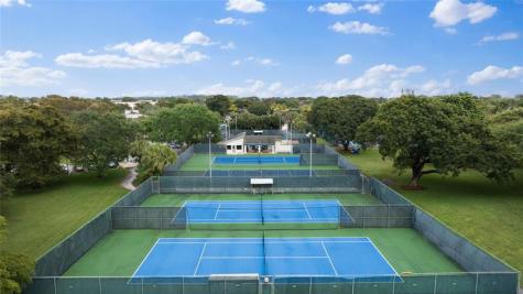 2710 Nassau Bend Coconut Creek FL 33066