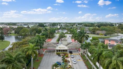 2710 Nassau Bend Coconut Creek FL 33066