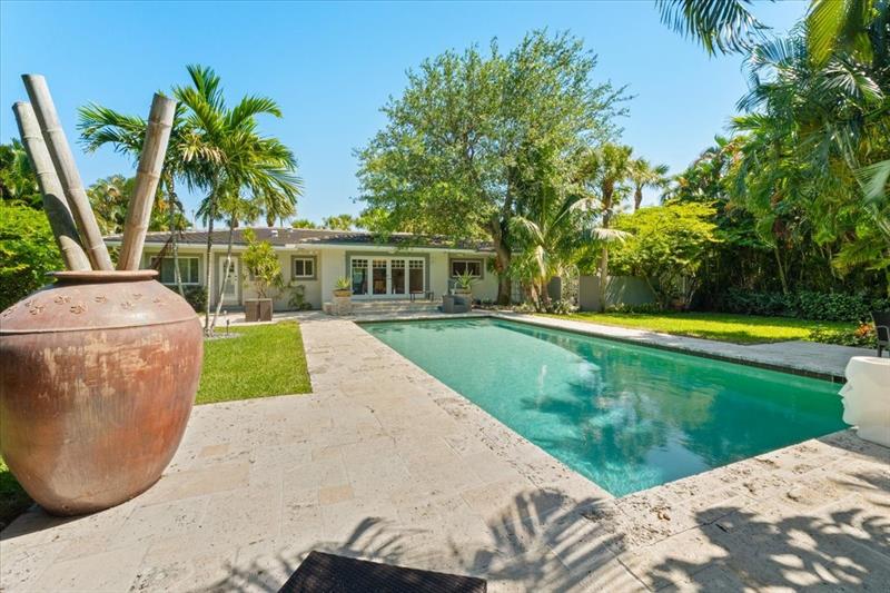 1635 Seabreeze Boulevard Fort Lauderdale FL 33316