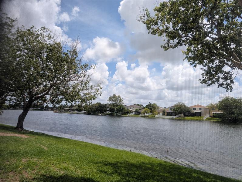 1061 NW 122nd Terrace Pembroke Pines FL 33026