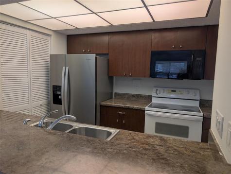 1061 NW 122nd Terrace Pembroke Pines FL 33026