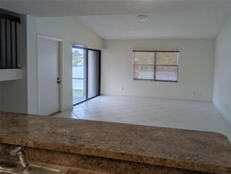 1061 NW 122nd Terrace Pembroke Pines FL 33026