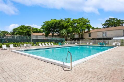 8208 NW 8th Place Fort Lauderdale FL 33324
