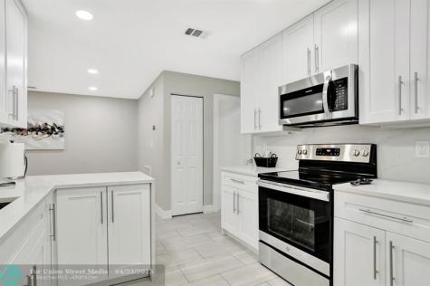 1035 NW 5th Avenue Boca Raton FL 33432