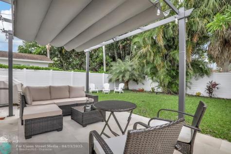 1035 NW 5th Avenue Boca Raton FL 33432