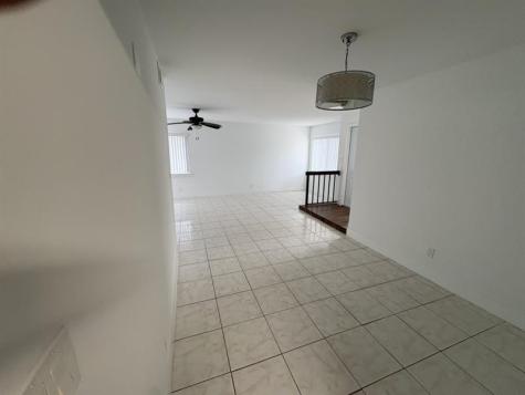 68 Wimbledon Lake Drive Plantation FL 33324
