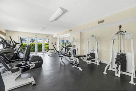 2600 S Ocean Drive Hollywood FL 33019