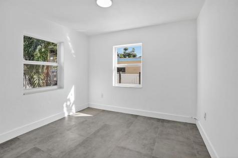 642 SW 11th Street Hallandale Beach FL 33009