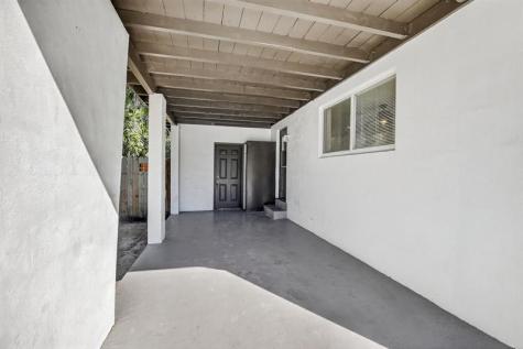 642 SW 11th Street Hallandale Beach FL 33009