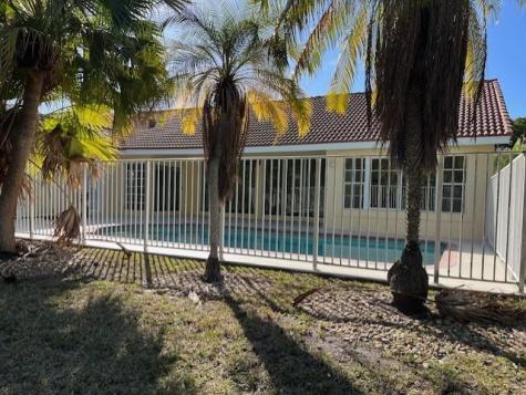 517 Spinnaker Weston FL 33326
