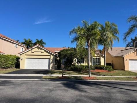 517 Spinnaker Weston FL 33326