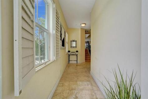 2515 NE 18th Street Fort Lauderdale FL 33305