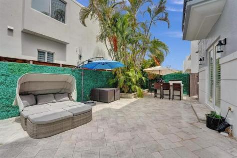 2515 NE 18th Street Fort Lauderdale FL 33305