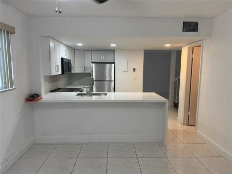 8031 Lagos De Campo Boulevard Tamarac FL 33321