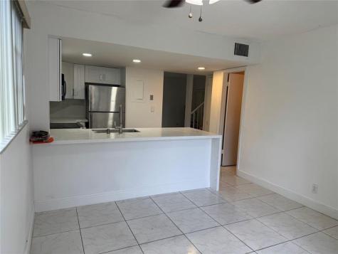 8031 Lagos De Campo Boulevard Tamarac FL 33321