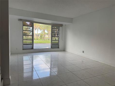 8031 Lagos De Campo Boulevard Tamarac FL 33321