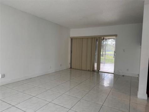 8031 Lagos De Campo Boulevard Tamarac FL 33321