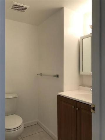 8031 Lagos De Campo Boulevard Tamarac FL 33321