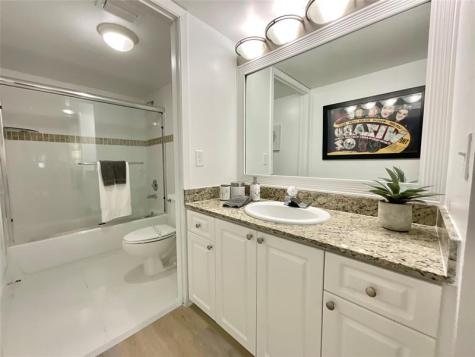 9517 Fontainebleau Boulevard Miami FL 33172