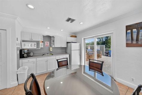 2850 NE 14th Street Pompano Beach FL 33062