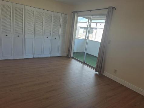 278 Flanders F Delray Beach FL 33484