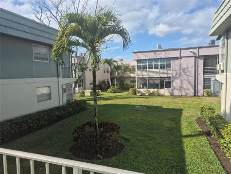 278 Flanders F Delray Beach FL 33484