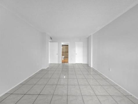 4156 Inverrary Drive Lauderhill FL 33319