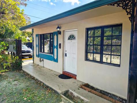 901 SW 15th Terrace Fort Lauderdale FL 33312