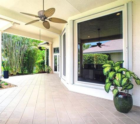 10897 Canary Island Court Plantation FL 33324