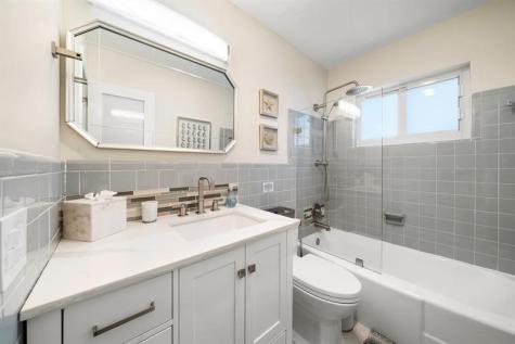 4804-4806 NE 21st Avenue Fort Lauderdale FL 33308
