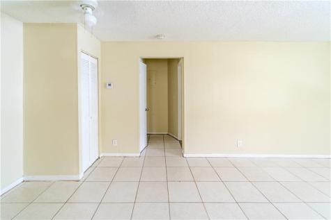 4109 Riverside Drive Coral Springs FL 33065