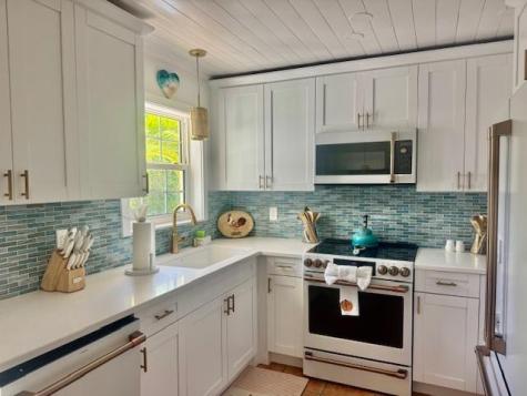 309 E Calzada De Bougainville Marathon FL 33050