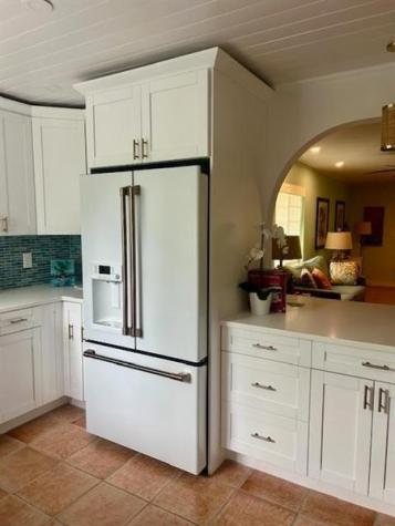 309 E Calzada De Bougainville Marathon FL 33050