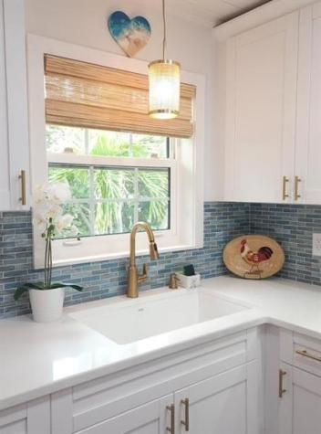 309 E Calzada De Bougainville Marathon FL 33050
