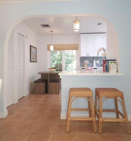309 E Calzada De Bougainville Marathon FL 33050