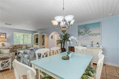309 E Calzada De Bougainville Marathon FL 33050