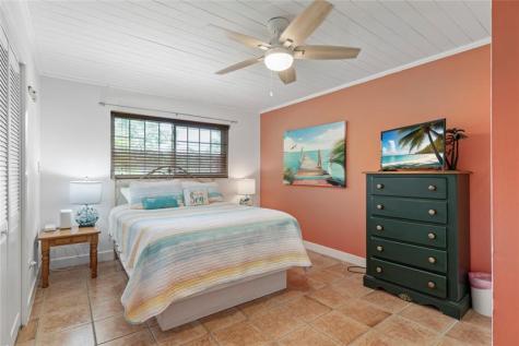 309 E Calzada De Bougainville Marathon FL 33050