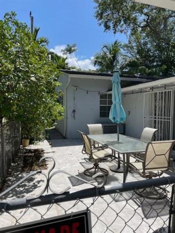 6625 Nervia Street Coral Gables FL 33146