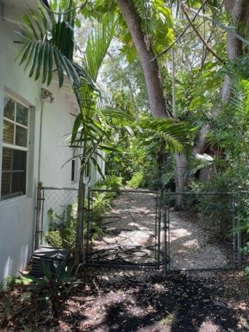 6625 Nervia Street Coral Gables FL 33146