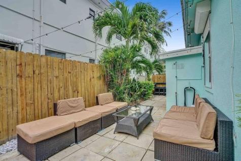 326 Walnut Street Hollywood FL 33019