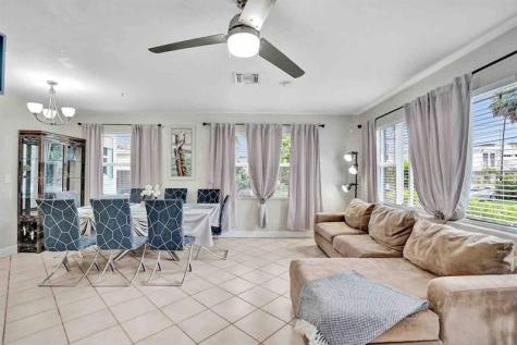 326 Walnut Street Hollywood FL 33019