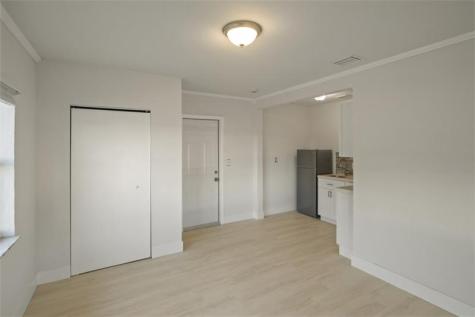 1219 NW 33rd Street Miami FL 33142